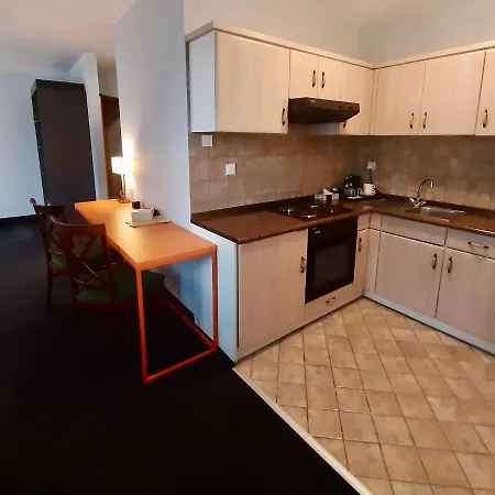 Poleczki Aparthotel *