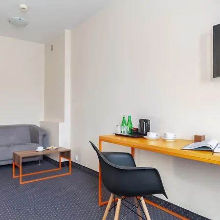 Poleczki Aparthotel *