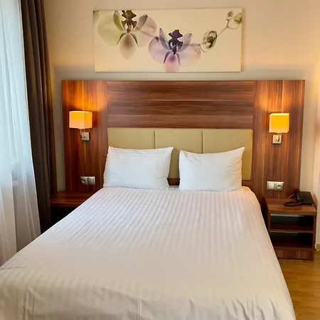 Poleczki Aparthotel *